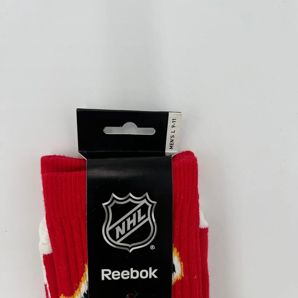 Reebok NHL Calgary Flames Men's Crew Socks 3 Pack Red White‎ Large